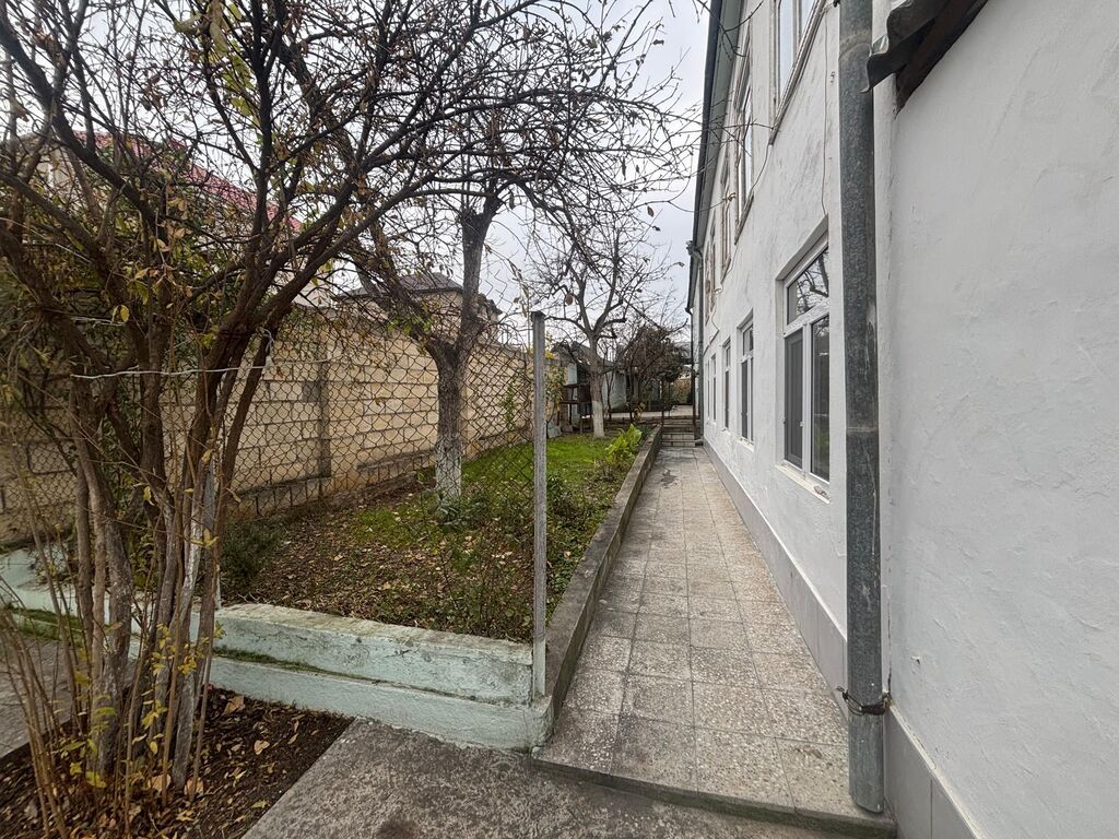 6 otaqlı, 190 kv. m, Kredit yoxdur, Orta təmir