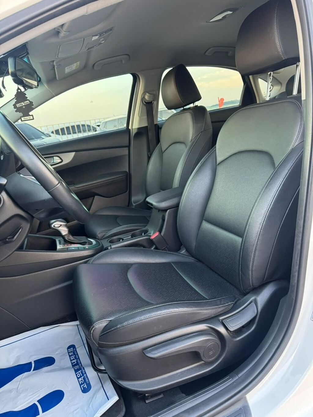 Kia K3: 2021 г., Автомат, Седан: фото 2