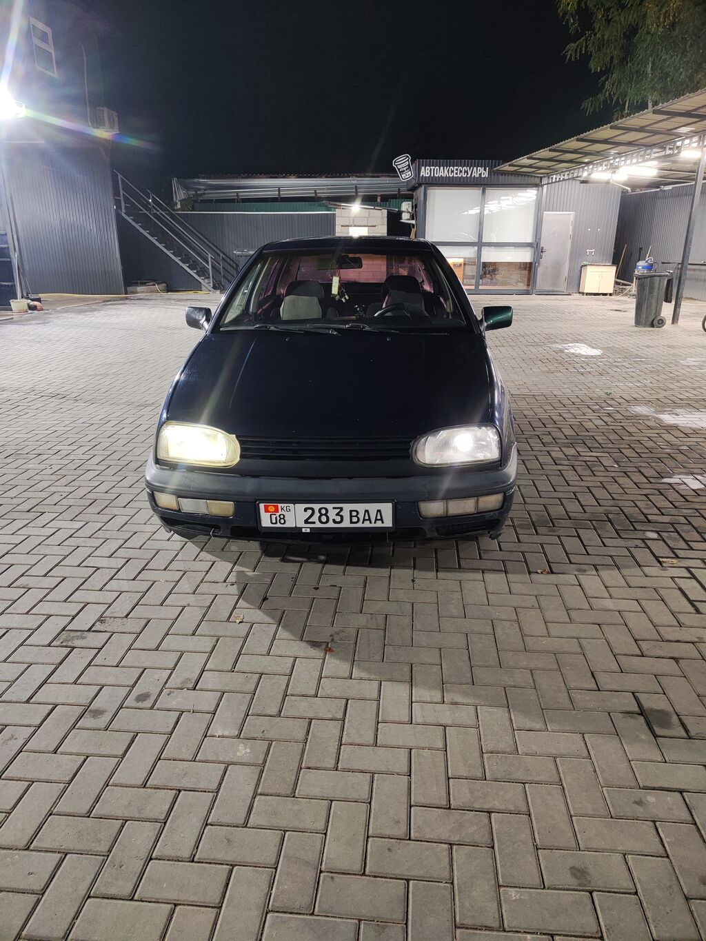 Volkswagen Golf: 1993 г., 1.8 л, Механика, Бензин, Хэтчбэк: фото 1