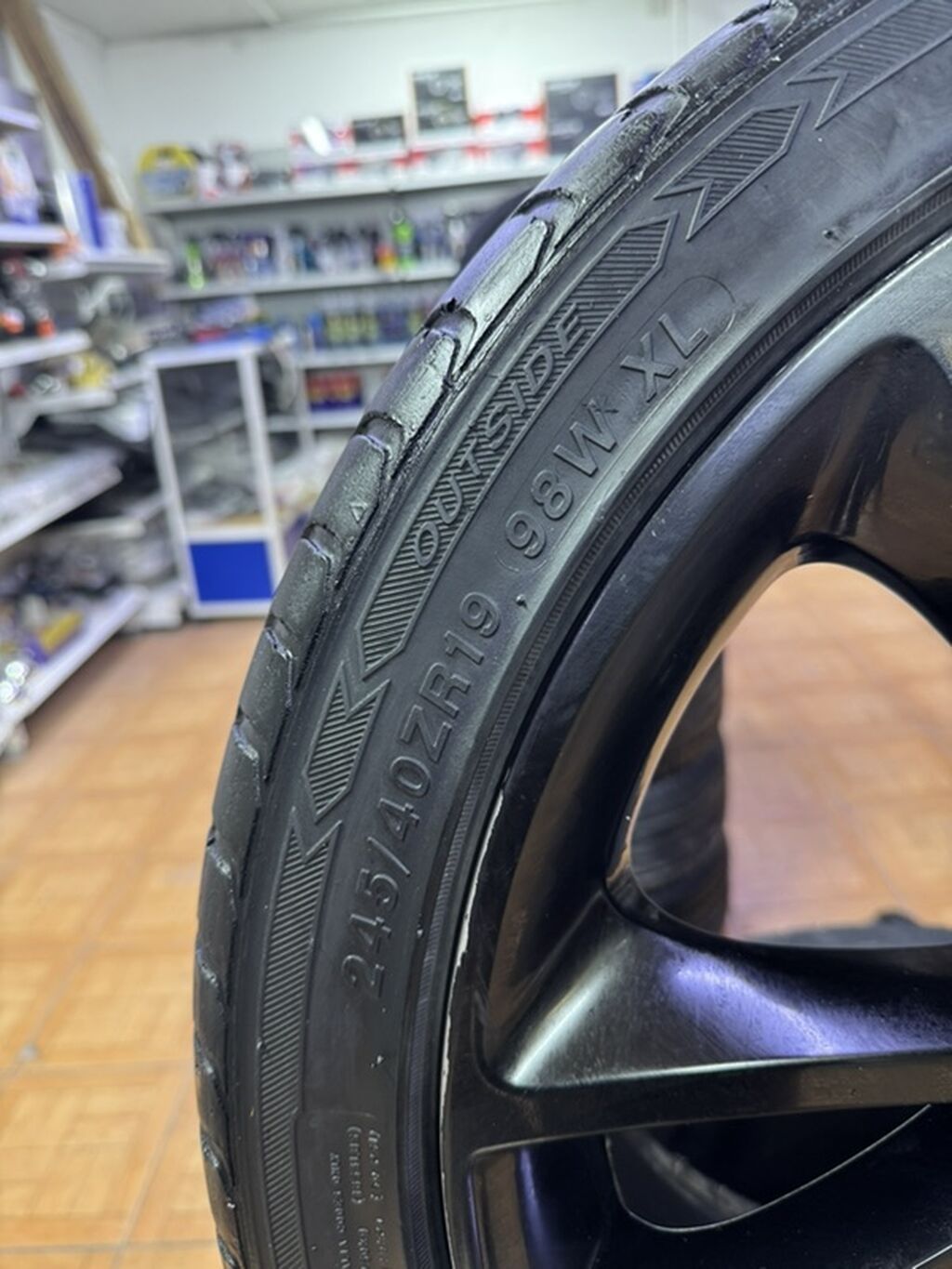 Колеса в сборе 245 / 40 / R 19, Лето, Б/у, Комплект, Легковые, Литые, отверстий - 5: фото 2