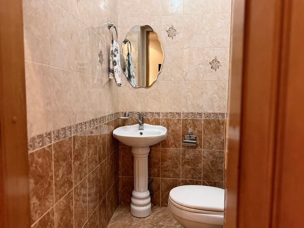 Продам 4-комнатную квартиру 160 м² в кирпичном доме: фото 4