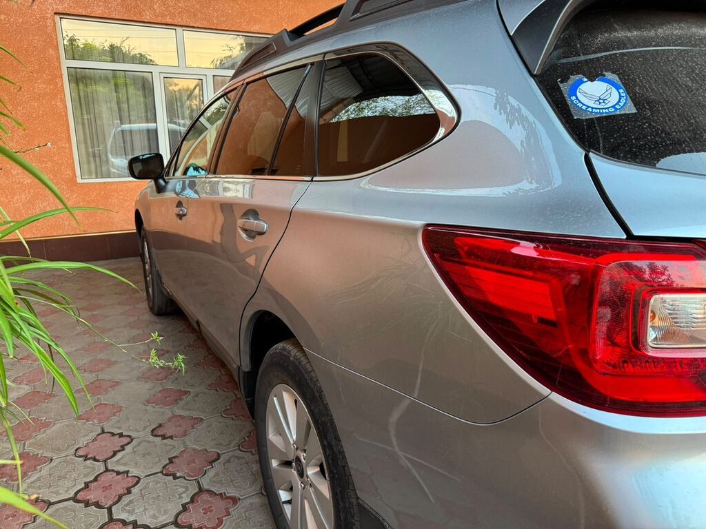 Subaru Outback: 2017 г., Кроссовер: фото 1