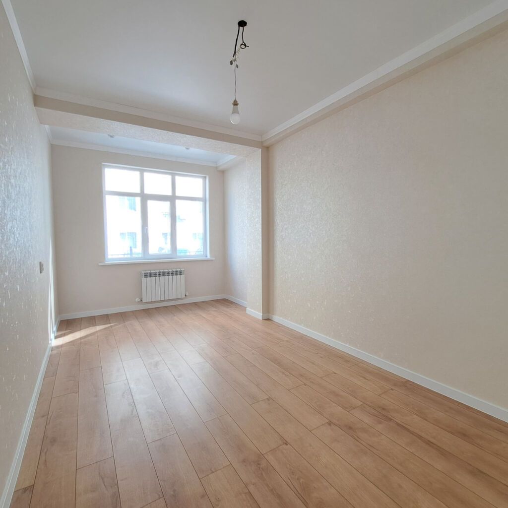 3 комнаты, 80 м², Аламедин-1 мкр Элитка, 1 этаж: фото 1