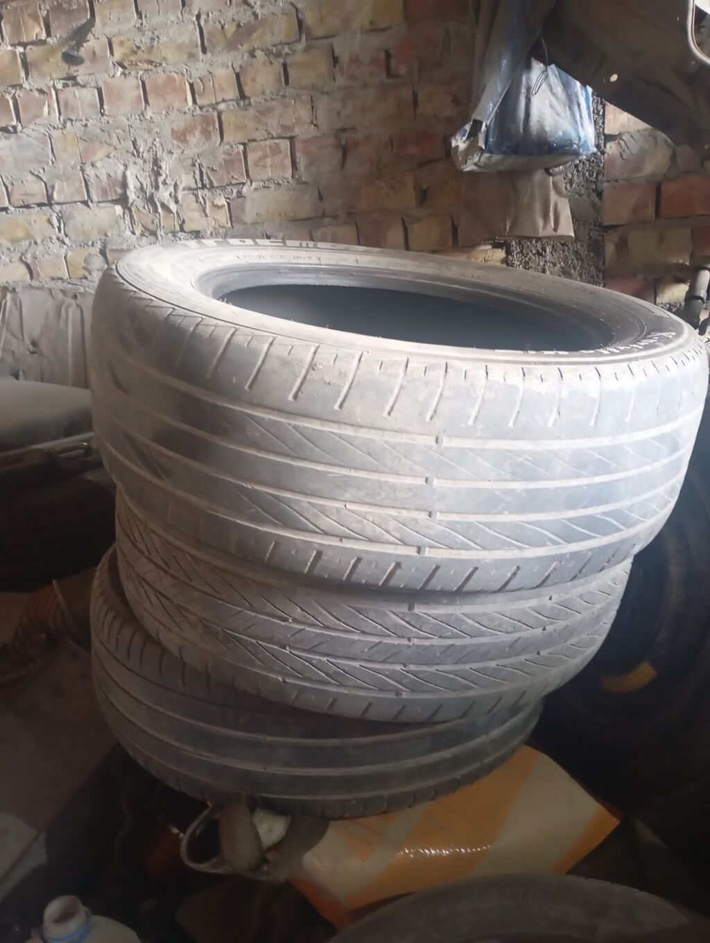 Летние шины 235/60 R18 - Размер: 235/60 R18 (указан на боковине). -: фото 2