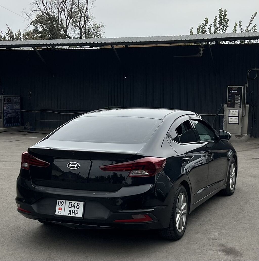 Hyundai Elantra: 2018 г., 2 л, Автомат, Бензин, Седан: фото 5