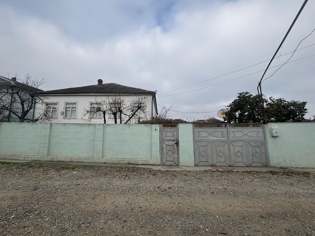 6 otaqlı, 190 kv. m, Kredit yoxdur, Orta təmir