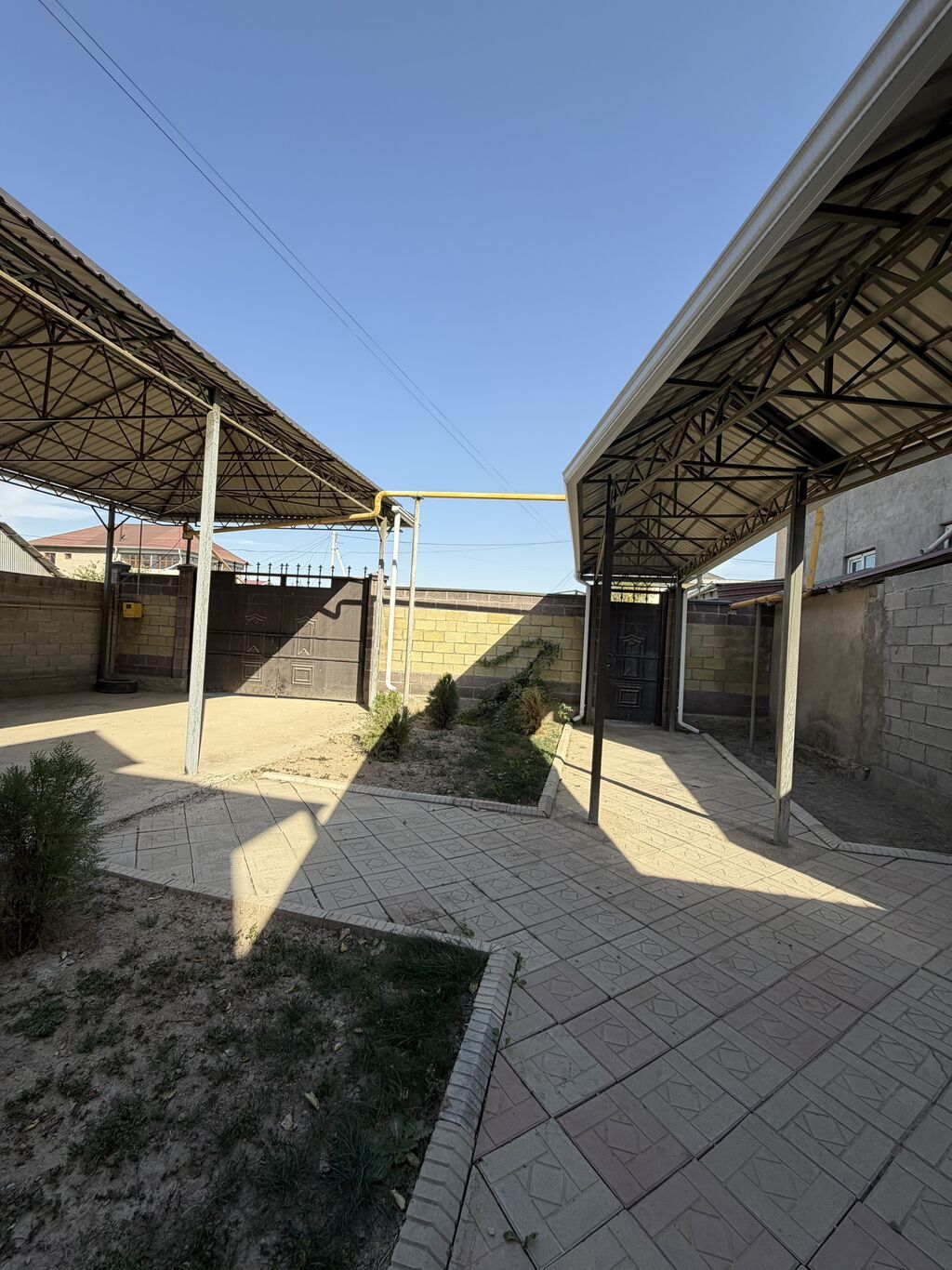 6 комнат и более, 400 м², 5 соток, Бишкек, Ала-Арча ж/м: фото 2