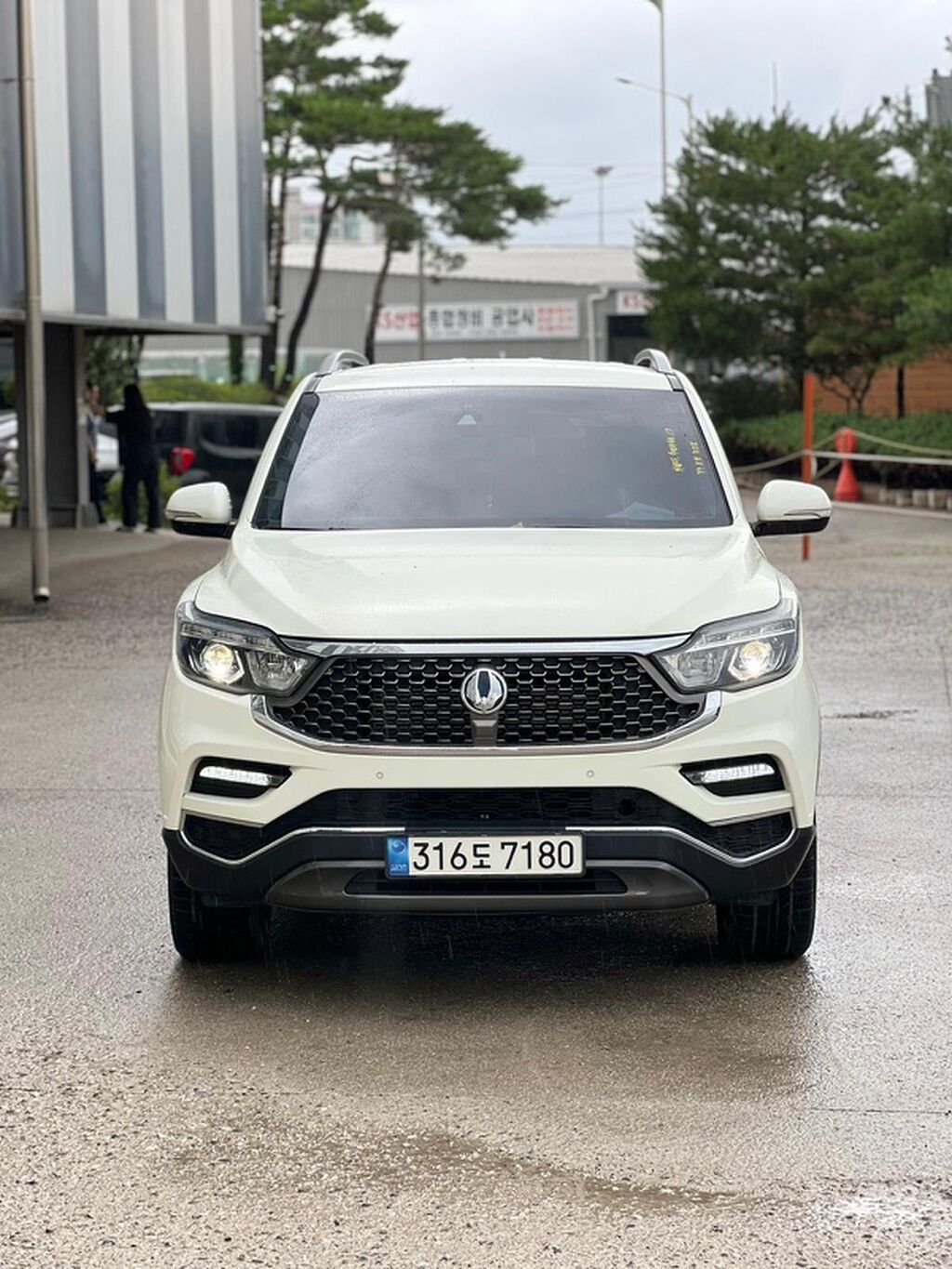 Ssangyong Rexton: 2020 г., 2.2 л, Автомат, Дизель, Внедорожник: фото 1