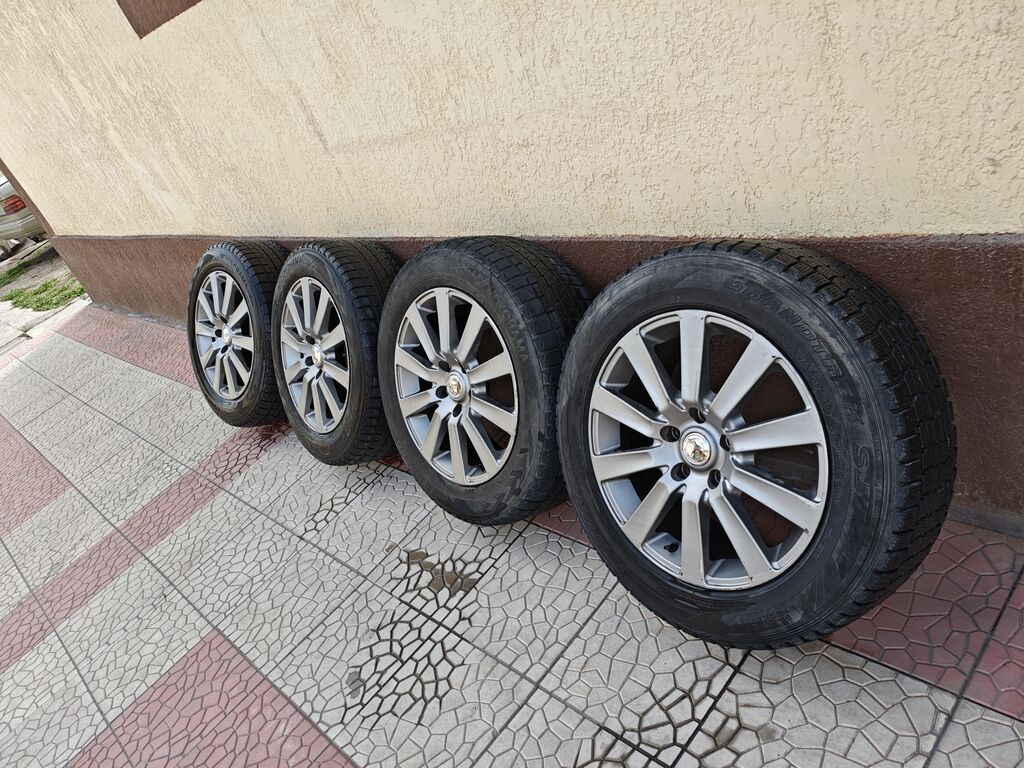 Комплект из 4 колес в сборе: литые диски Toyota + зимние шины: фото 3