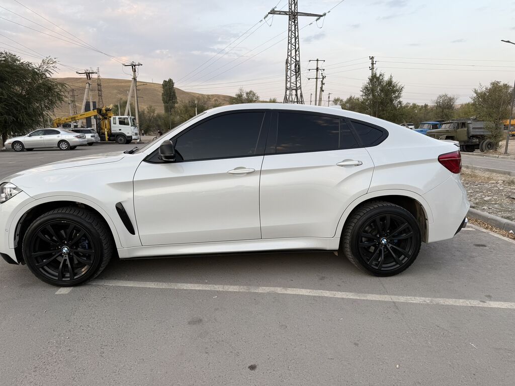 BMW X6: 2016 г., 3 л, Бензин, Кроссовер: фото 6