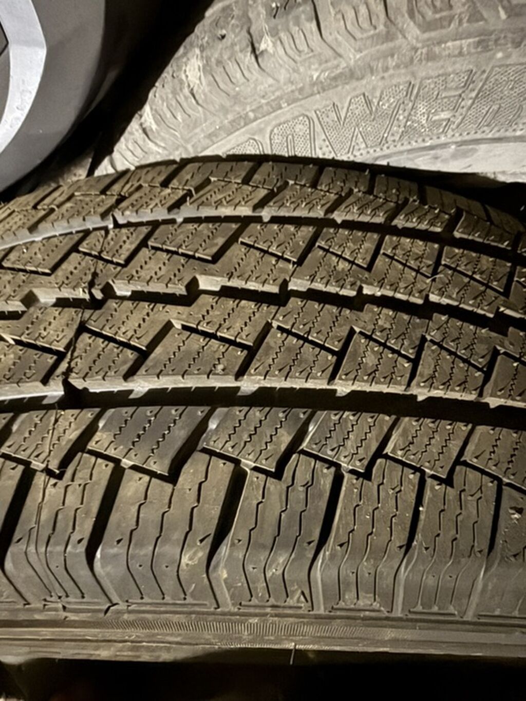Колеса в сборе 235 / 65 / R 16, Зима, Новый, 1 шт, Легкий коммерческий транспорт (C/LT), Железные, отверстий - 6: фото 2