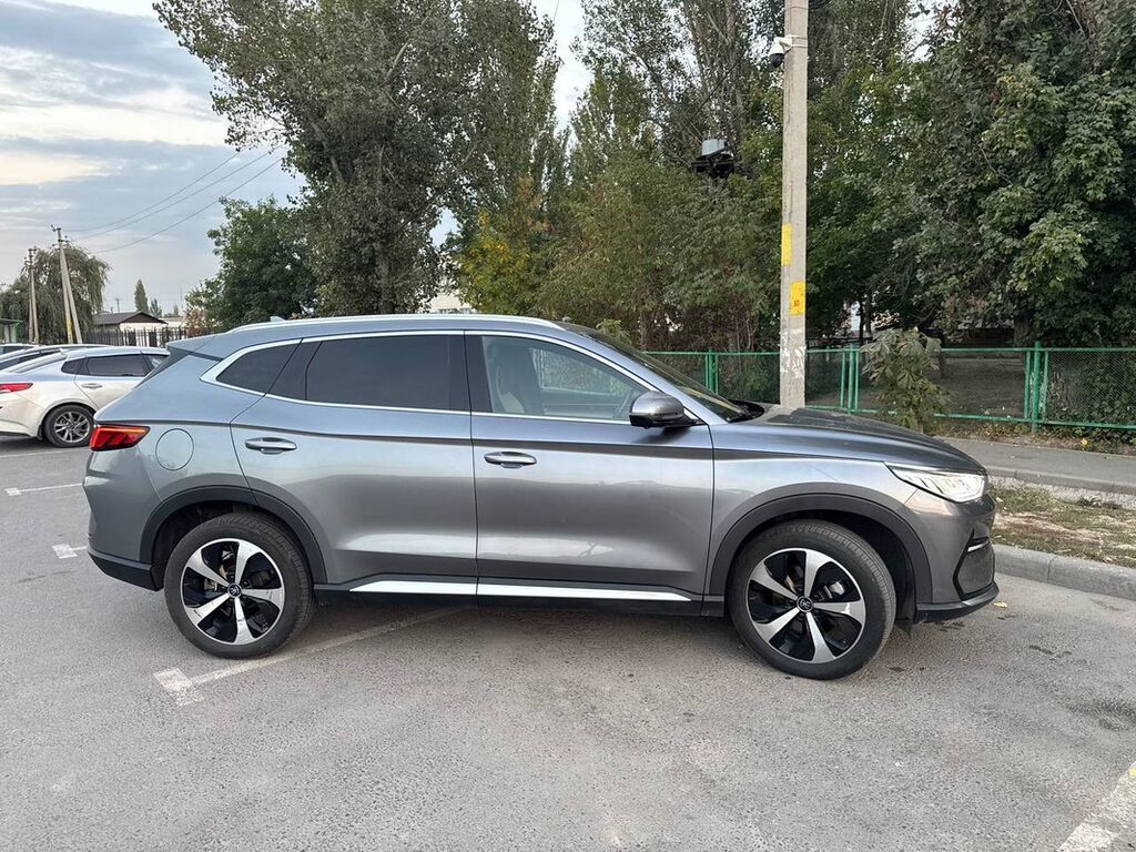 BYD Song Plus: 2022 г., Автомат, Электромобиль, Кроссовер: фото 2