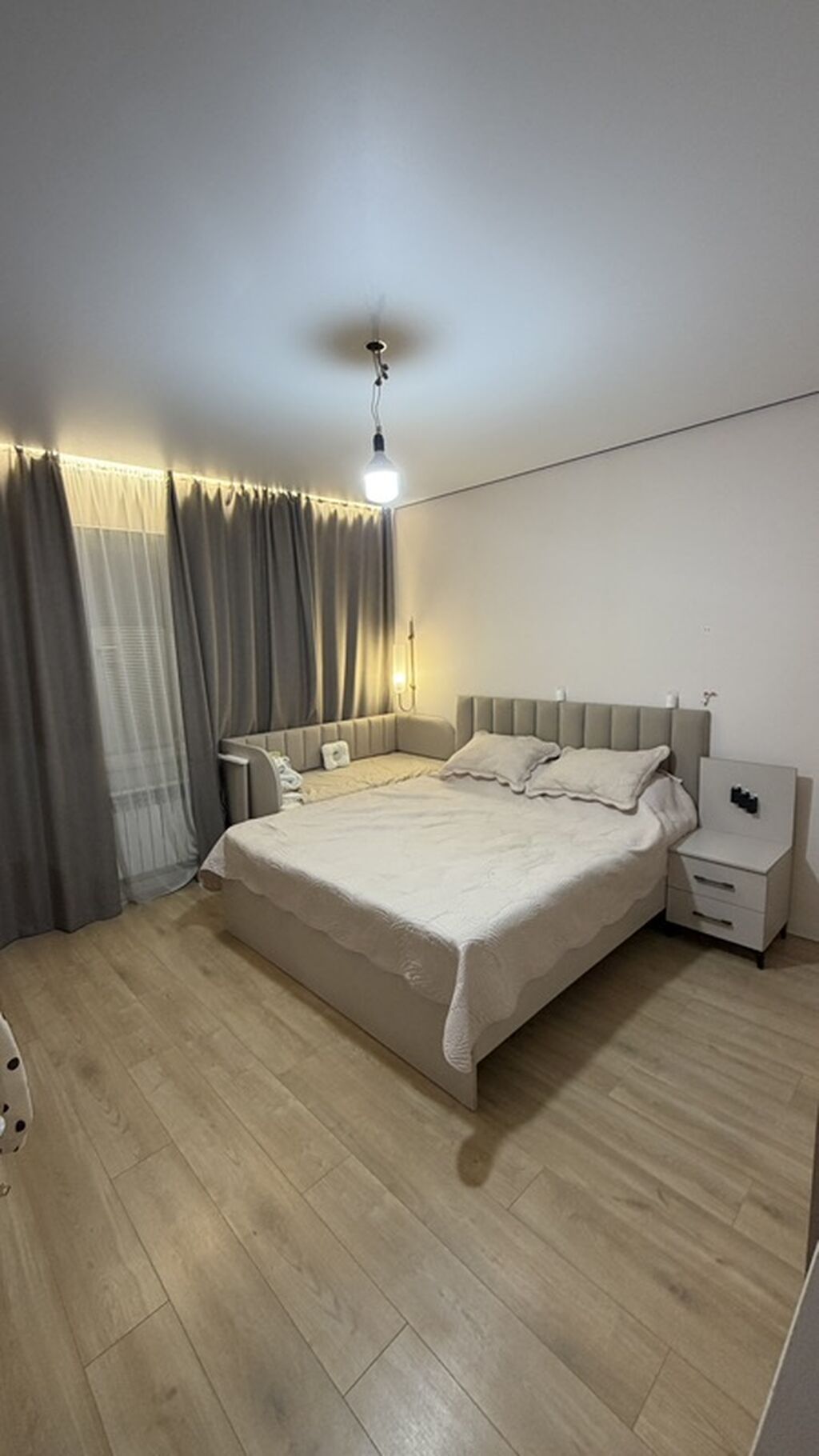 Продается двухэтажный дом 200кв м. С дизайнерским ремонтом . Зал 3: фото 5