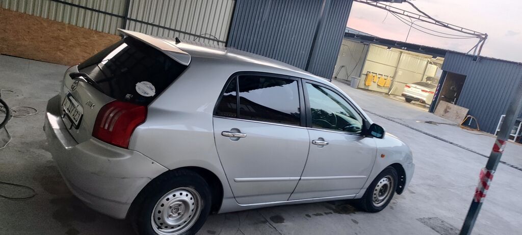 Toyota Allex: 2003 г., 1.5 л, Автомат, Бензин, Хэтчбэк: фото 4