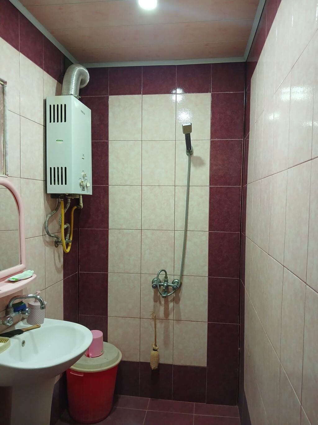 4otaqlı mənzil – geniş və işıqlı - Plan: ayrı-ayrı otaqlar, ayrıca