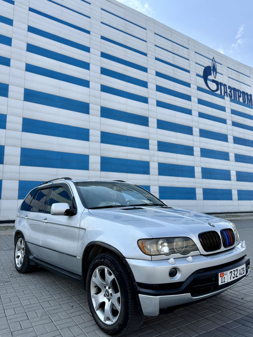 BMW X5: 2002 г., 4.4 л, Автомат, Газ, Кроссовер: фото 3
