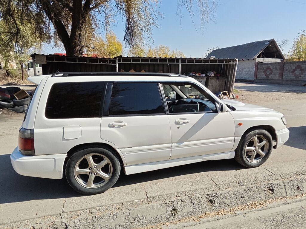 Subaru Forester: 1997 г., 2 л, Автомат, Бензин, Кроссовер: фото 5