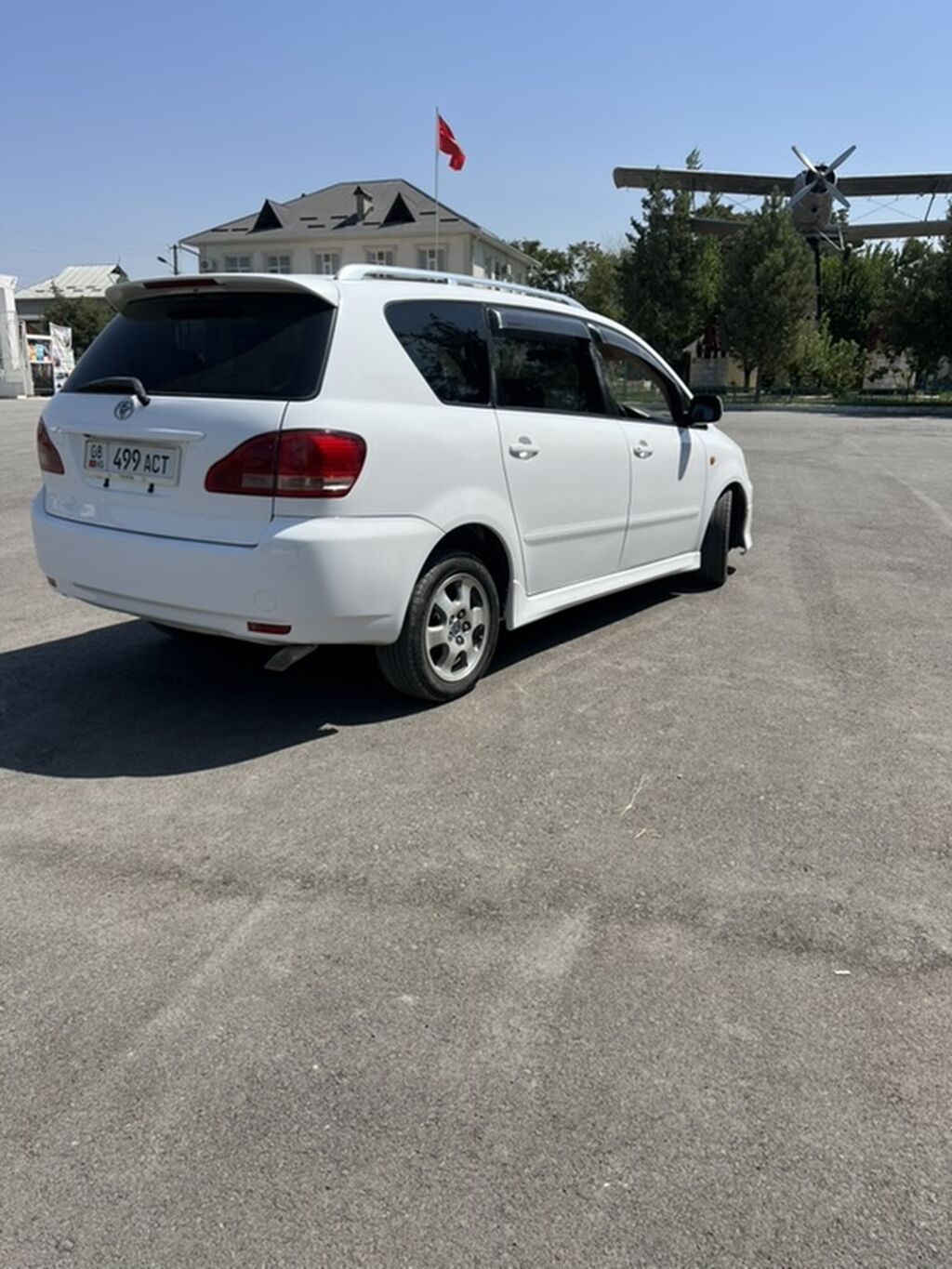 Toyota Ipsum: 2003 г., Минивэн: фото 6