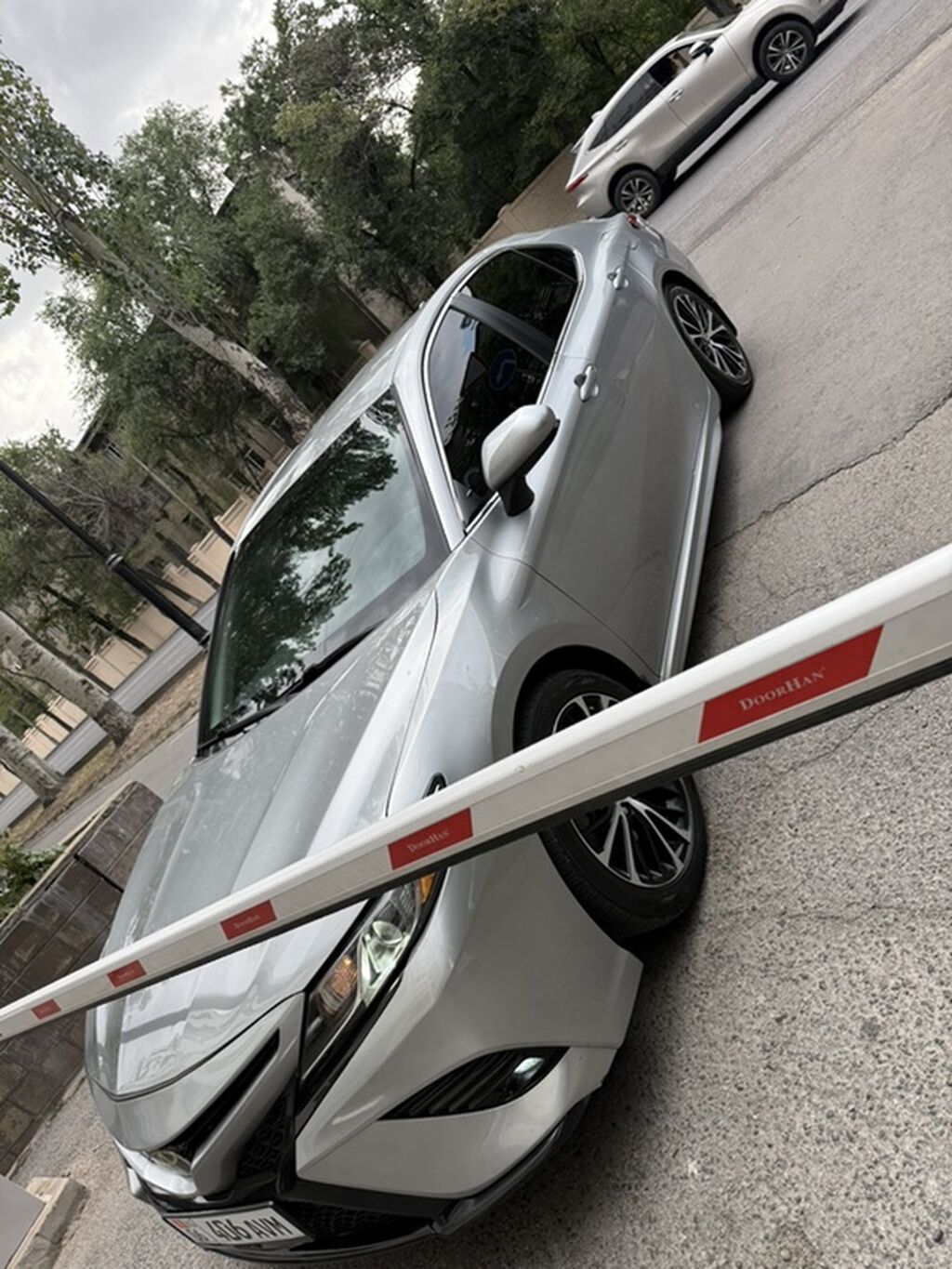 Toyota Camry: 2019 г., 2.5 л, Автомат, Бензин, Седан: фото 2