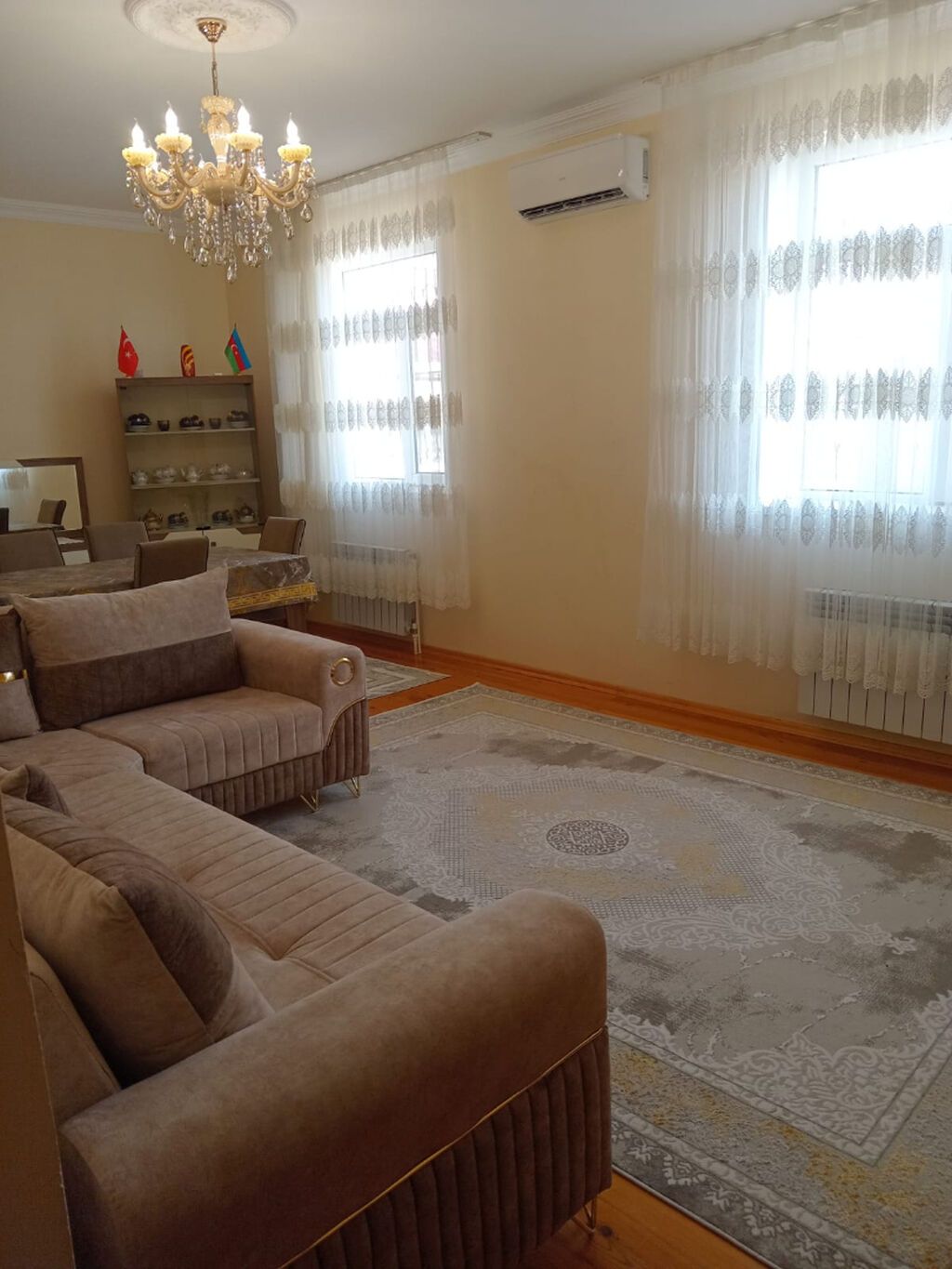 4 otaqlı, 106 kv. m, Kredit yoxdur, Yeni təmirli