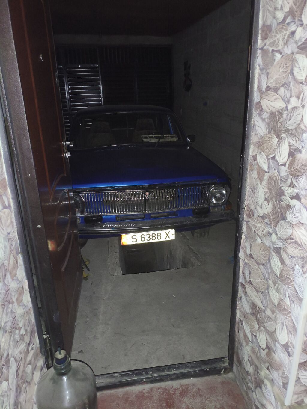 ГАЗ 24 Volga: 1977 г., 2.4 л, Механика, Бензин, Седан: фото 4