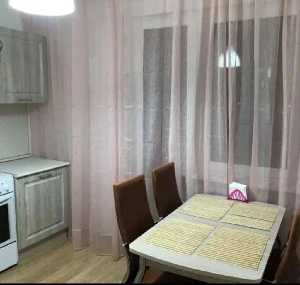 2 комнаты, Таш-Рабат ТРЦ, Постельное белье, Кондиционер, Парковка: фото 3