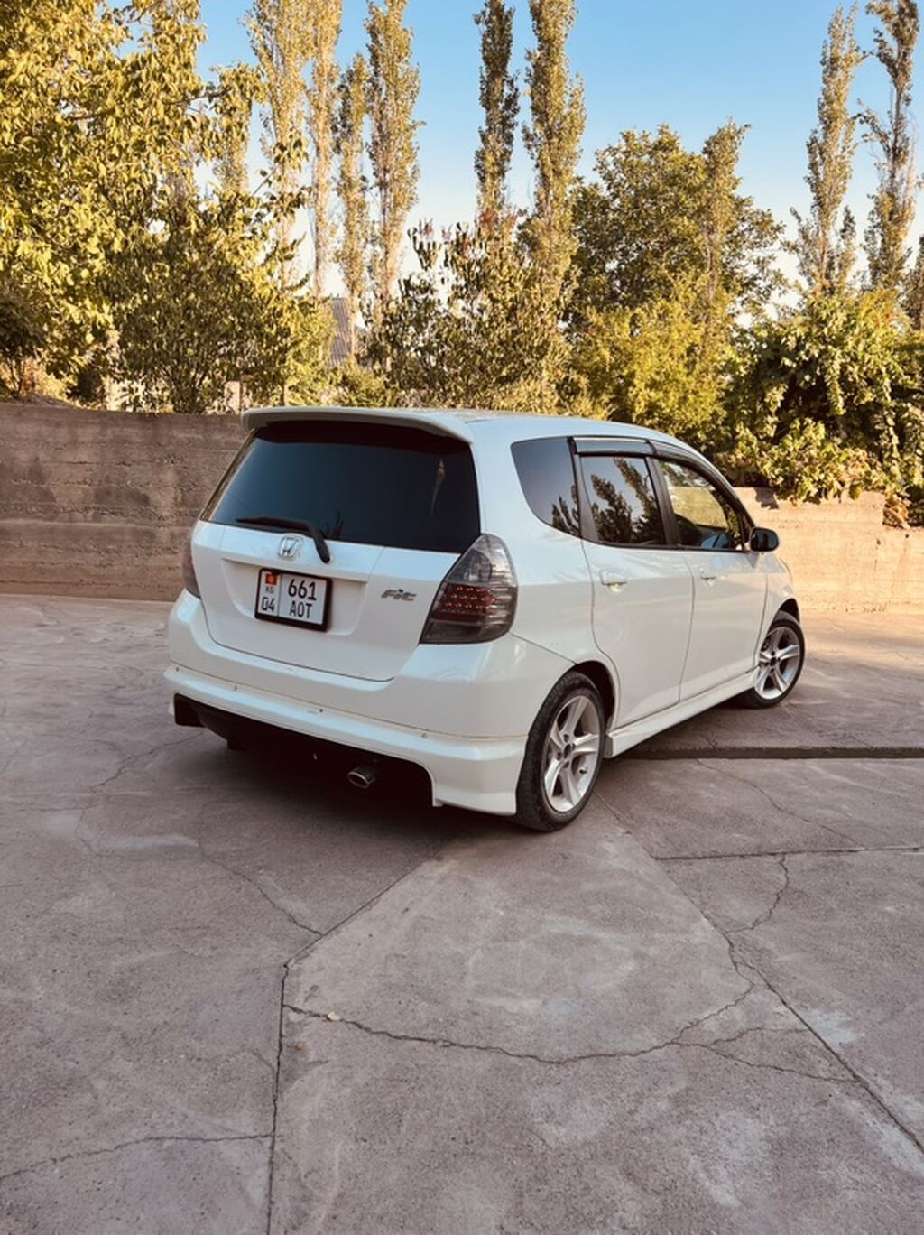 Honda Fit: 2003 г., 1.5 л, Автомат, Бензин, Хэтчбэк: фото 3