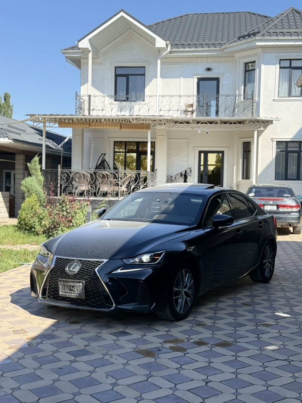 Lexus IS: 2018 г., 2 л, Автомат, Бензин, Седан: фото 2
