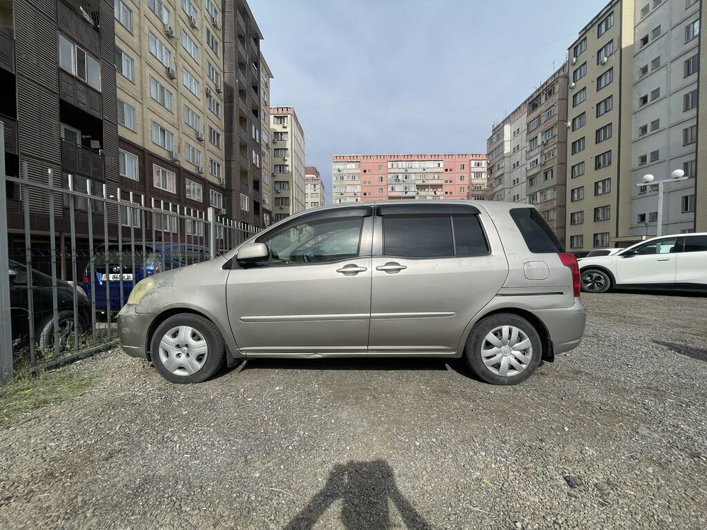 Toyota Raum: 2005 г., 1.5 л, Автомат, Бензин, Минивэн: фото 8