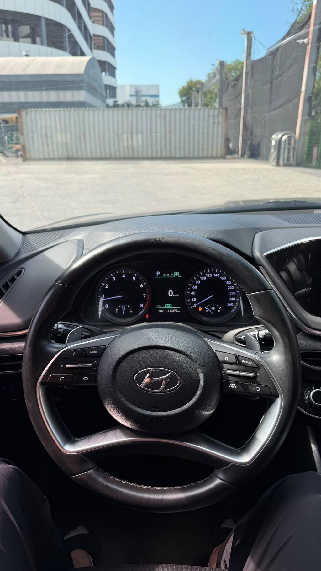 Hyundai Elantra: 2022 г., 2 л, Автомат, Газ, Седан: фото 2