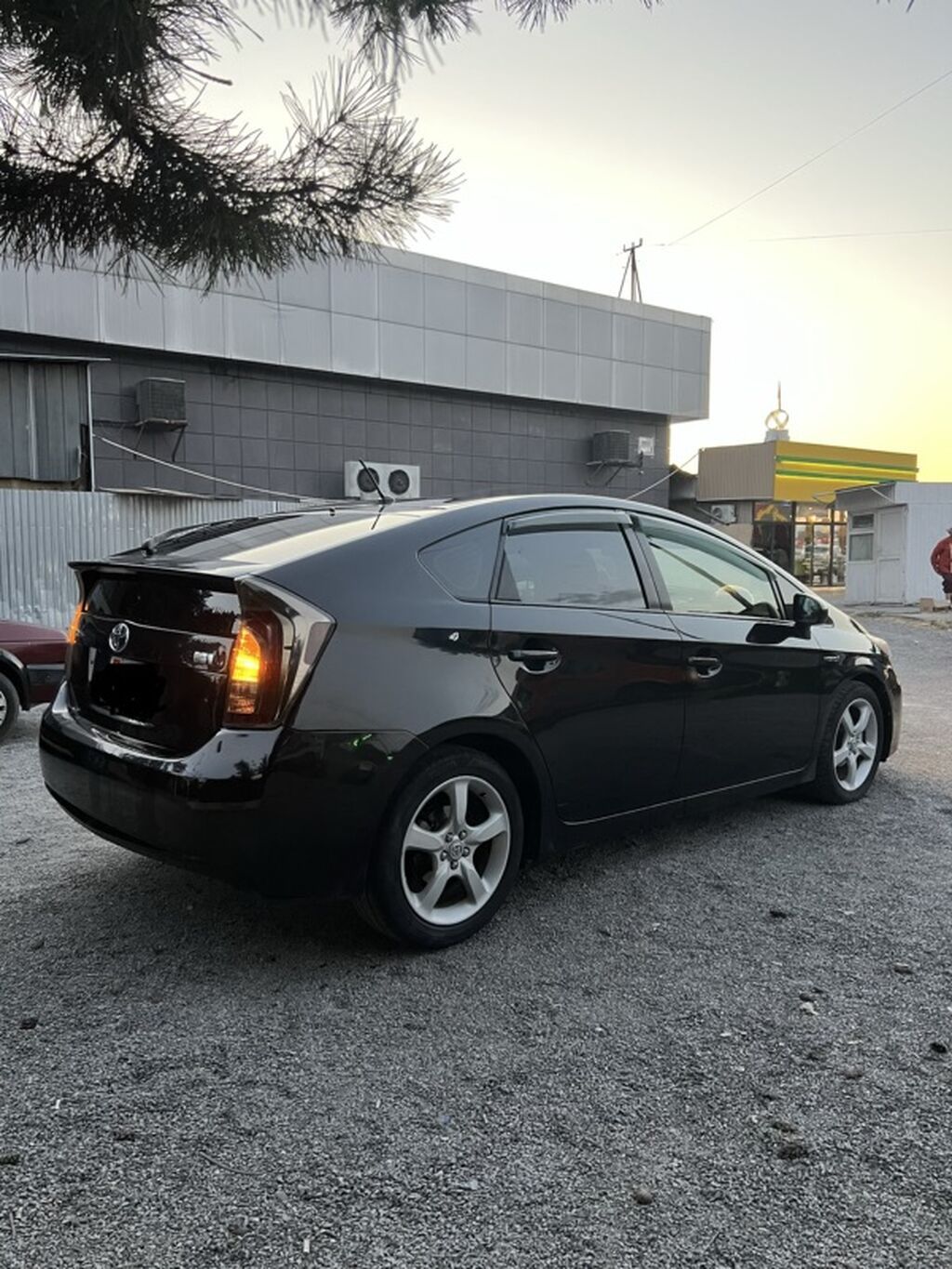 Toyota Prius: 2012 г., Гибрид, Хэтчбэк: фото 8