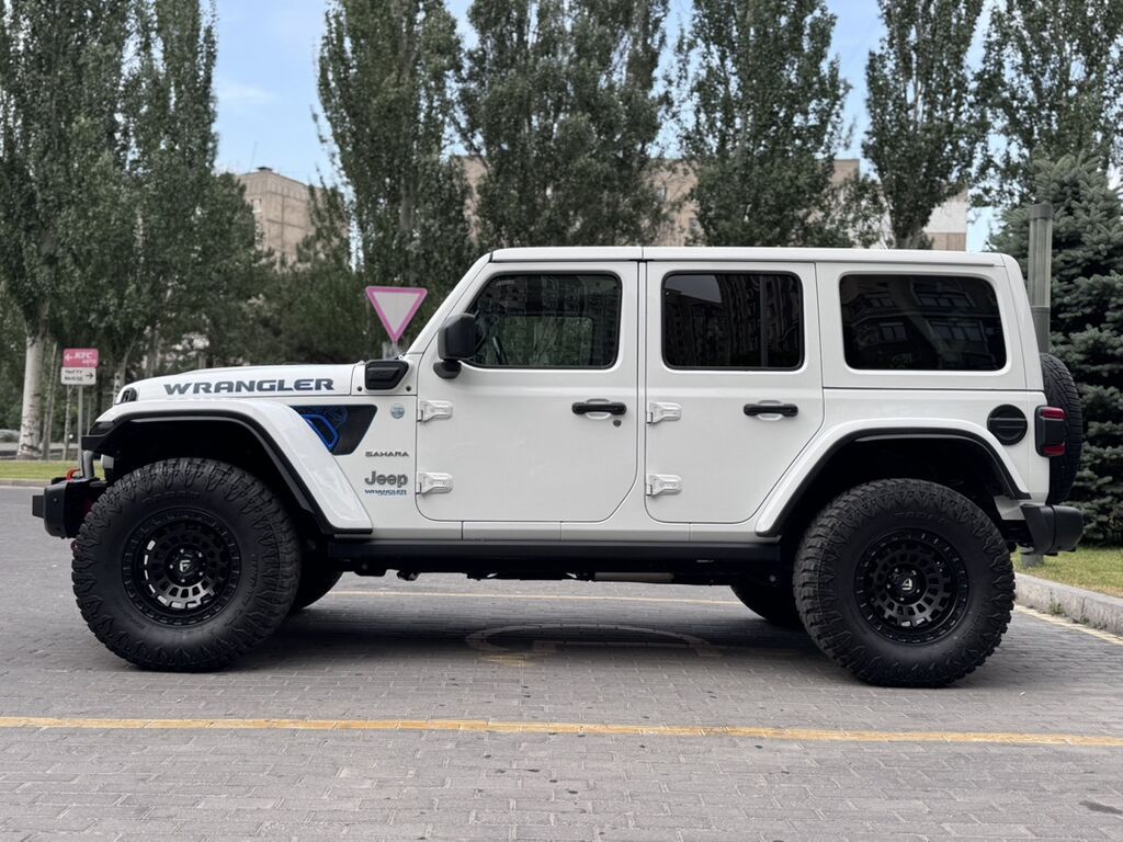 Jeep Wrangler: 2021 г., 2 л, Автомат, Гибрид, Внедорожник: фото 5