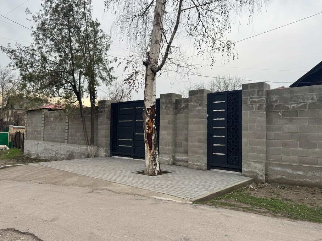 Продаётся частный дом с огороженным участком. Дом одноэтажный: фото 2