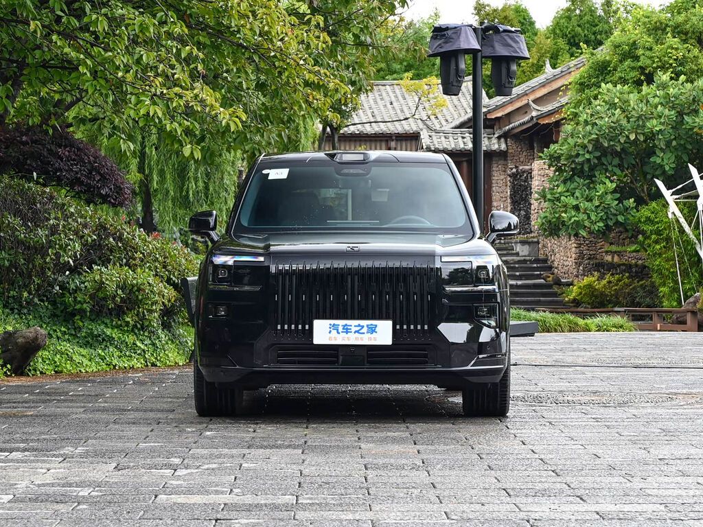 Zeekr 9X, 6 мест, версия Hyper * Цвет кузова: Черная полярная ночь: фото 3