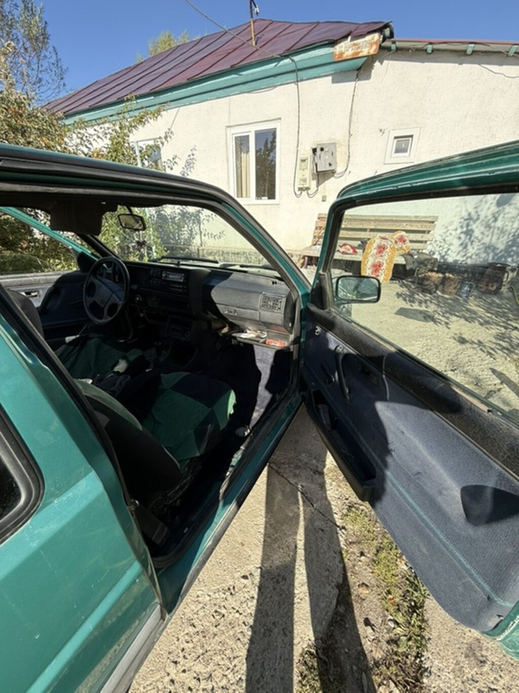 Volkswagen Golf: 1990 г., 1.8 л, Механика, Бензин, Хэтчбэк: фото 7
