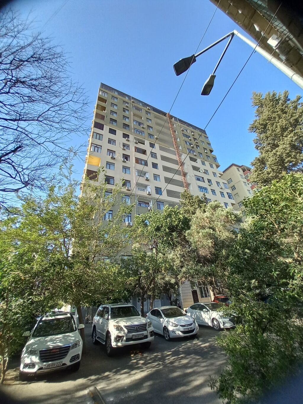 8-ci mikrorayon, 3 otaqlı, Yeni tikili, m. Azadlıq Prospekti, 108 kv. m
