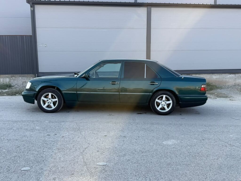 Mercedes-Benz W124: 1994 г., 3.2 л, Автомат, Бензин, Седан: фото 3