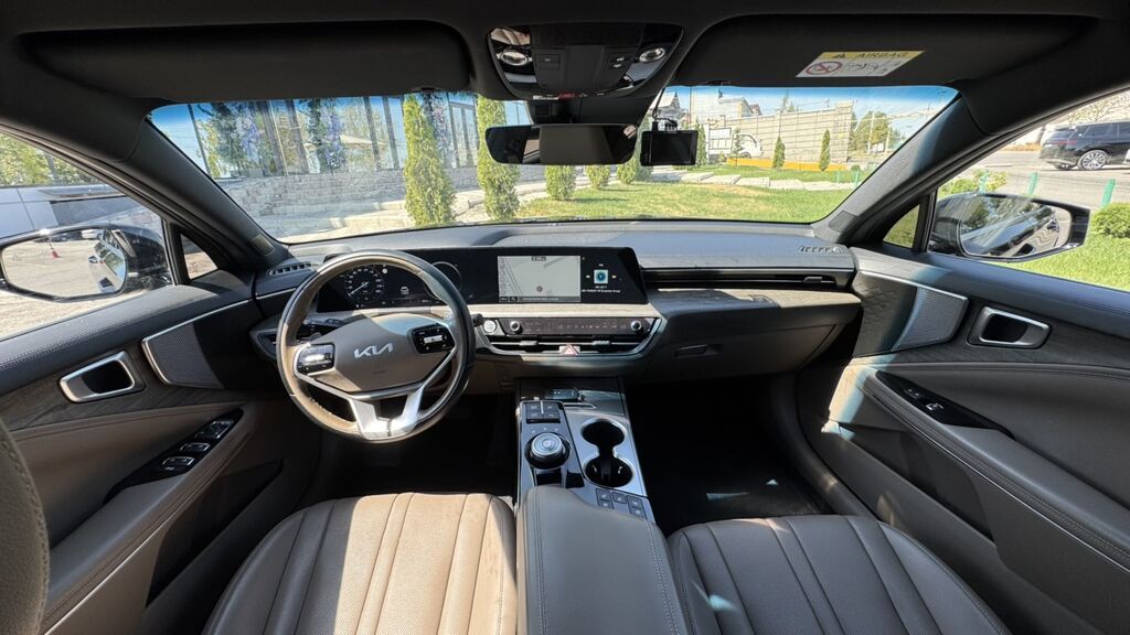 Kia K8: 2022 г., 1.6 л, Гибрид, Фастбек: фото 8