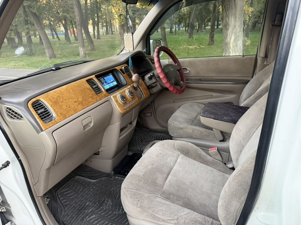 Honda Stepwgn: 2002 г., 2 л, Автомат, Бензин, Минивэн: фото 5