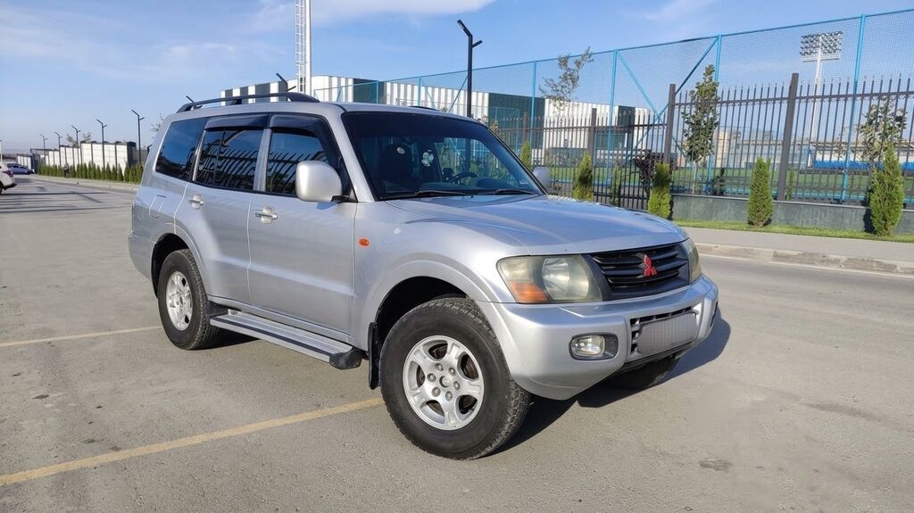 Mitsubishi Pajero: 2002 г., 2.5 л, Механика, Дизель, Внедорожник: фото 2