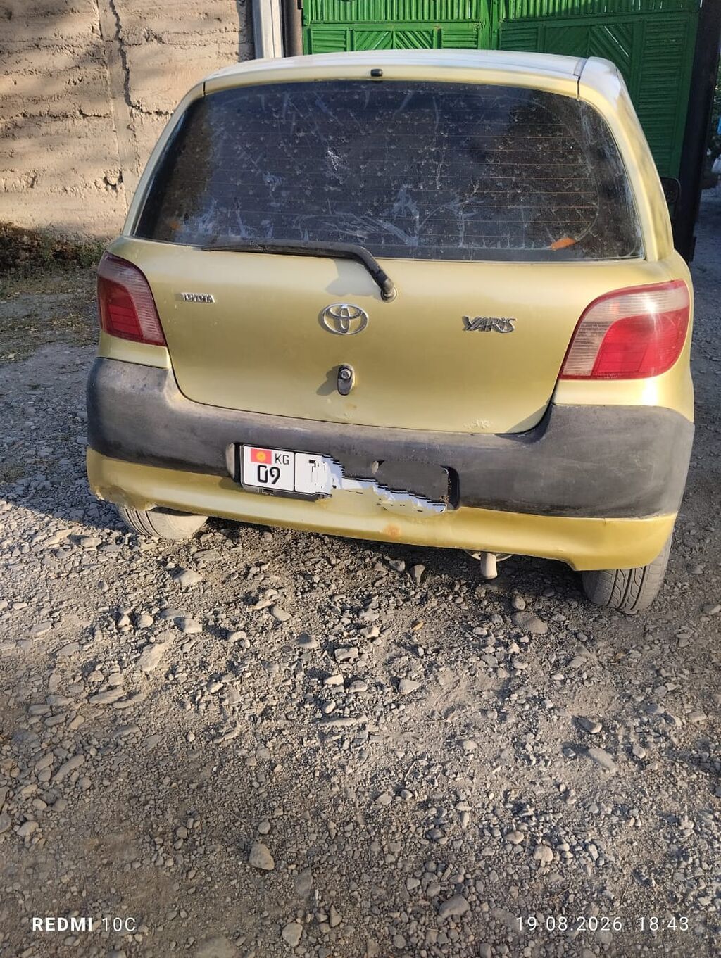 Toyota Yaris: 2000 г., 1 л, Механика, Бензин, Хэтчбэк: фото 2