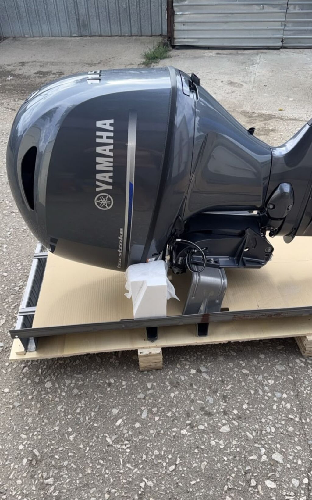 Подвесной лодочный мотор Yamaha F115 (четырёхтактный) - Мощность: 115: фото 2