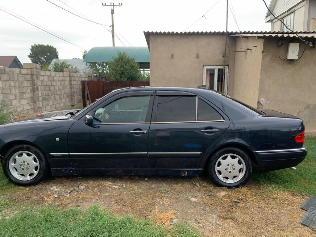 Mercedes-Benz E-Class: 1997 г., 2 л, Автомат, Бензин, Седан: фото 8