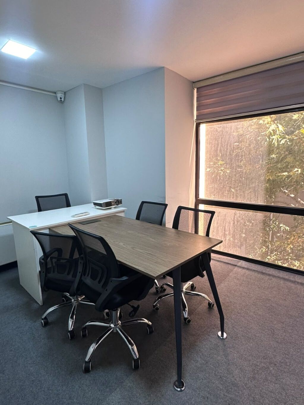 OFİS OTAĞI İCARƏYƏ VERİLİR Ünvan: Həsən Abdullayev 11. İçərişəhər