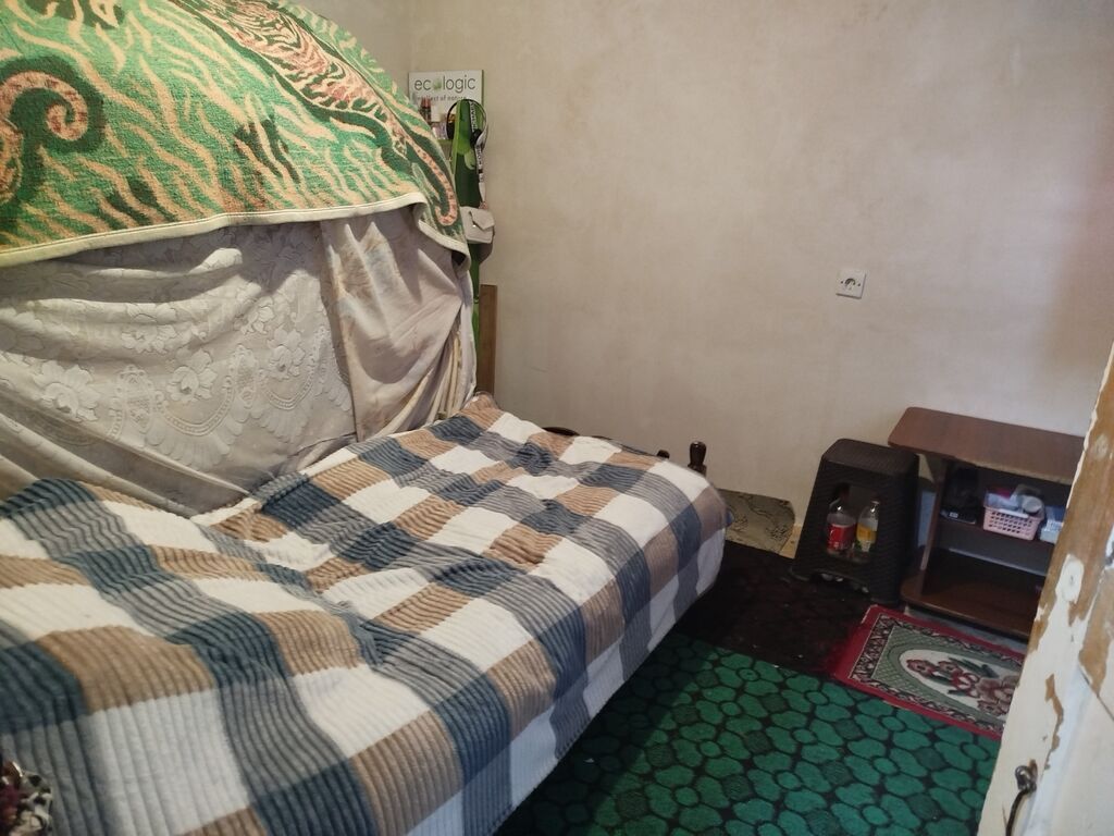 7 otaqlı, 200 kv. m, Kredit yoxdur, Təmirsiz