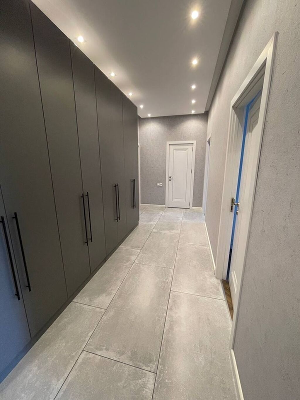 Yasamal, 3 otaqlı, Yeni tikili, m. İnşaatçılar, 93 kv. m