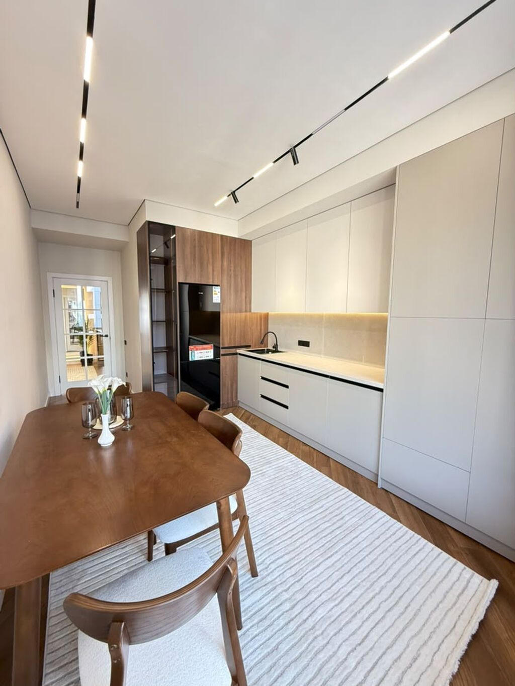 3 комнаты, 90 м², Технопарк Элитка, 11 этаж, Евроремонт: фото 2