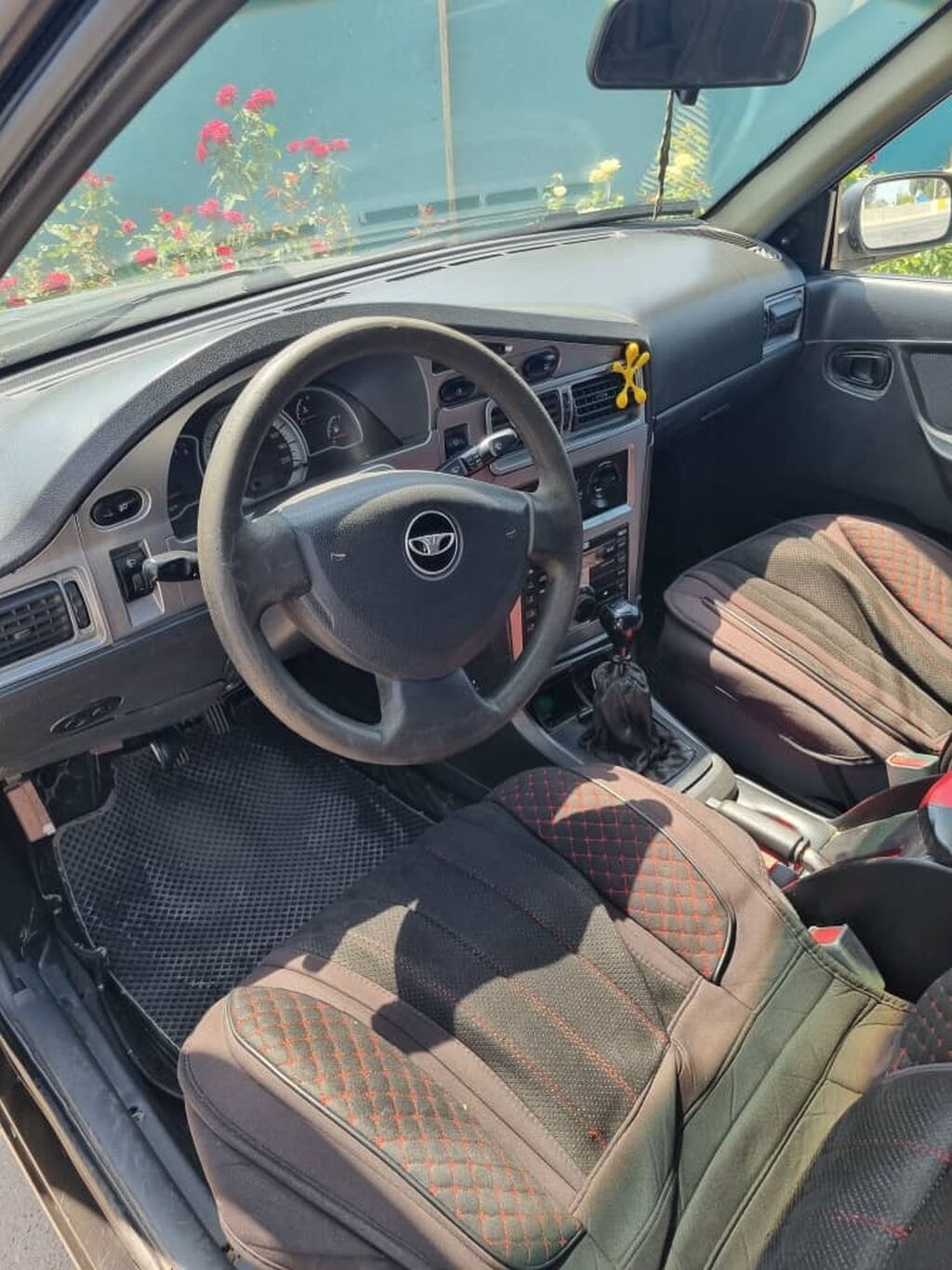 Daewoo Nexia: 2011 г., 1.6 л, Механика, Бензин, Седан: фото 5