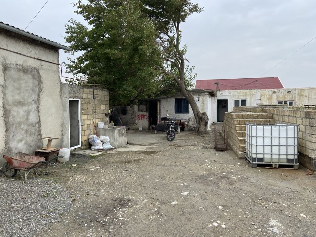 5 otaqlı, 300 kv. m, Kredit yoxdur, Təmirsiz