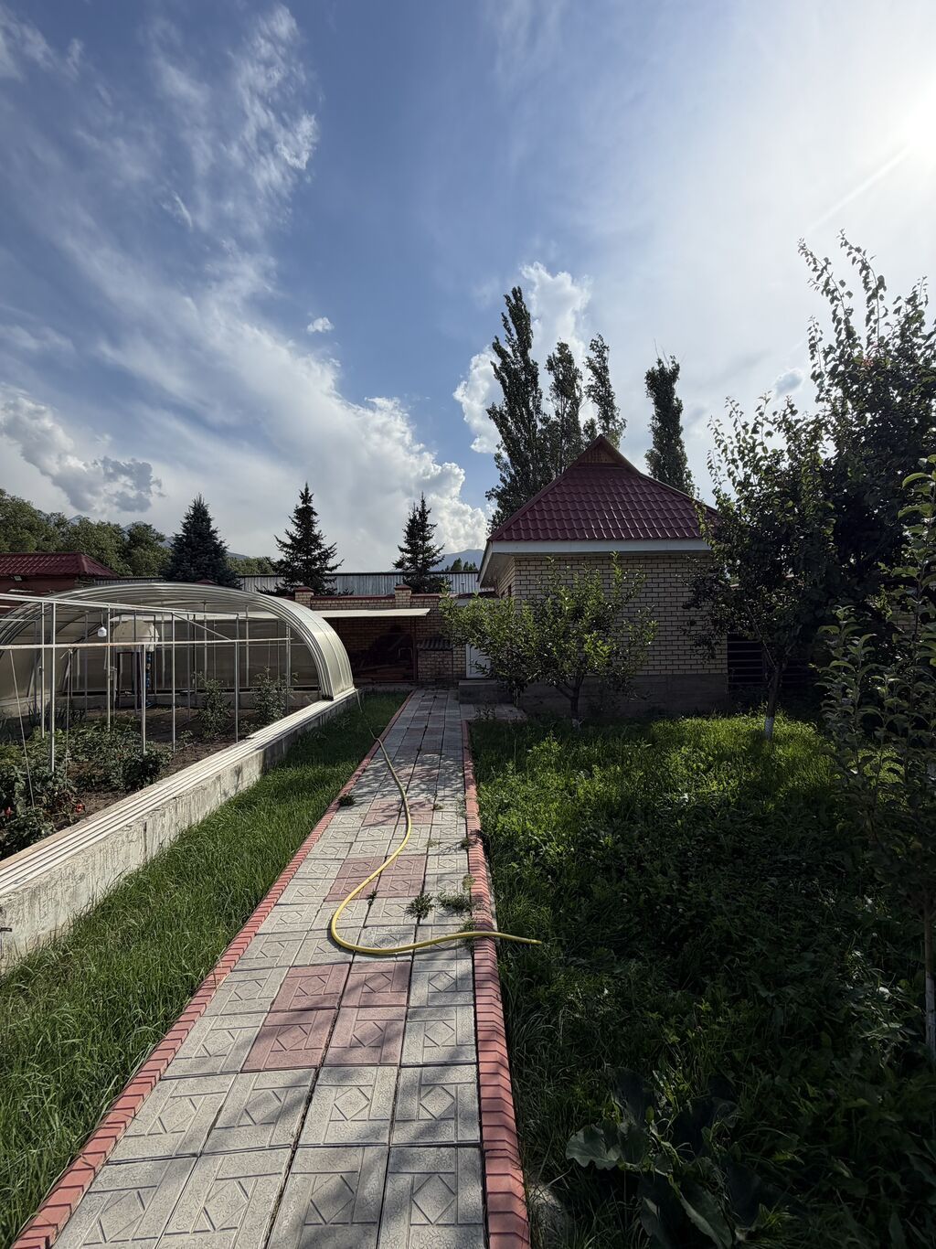 6 комнат и более, 300 м², 15 соток, Бишкек, Собственник: фото 4